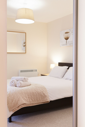 Bedroom 3, The Paramount, Swindon
