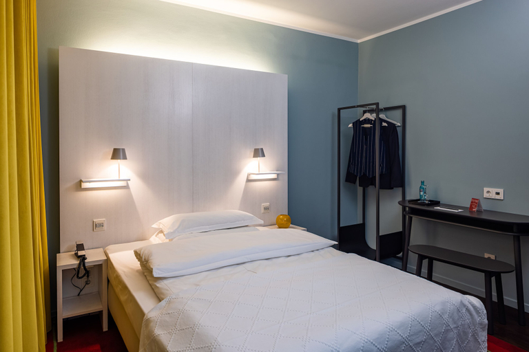 Bedroom 3, The New Yorker Hotel Köln-Messe, Köln
