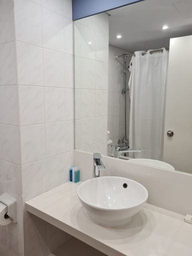 Bathroom 3, Basilica Holiday Resort