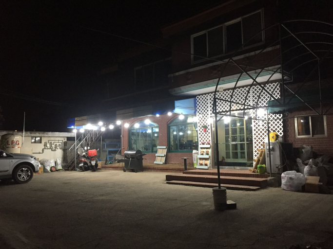 The Guesthouse DMZ Stay - Hostel, Paju
