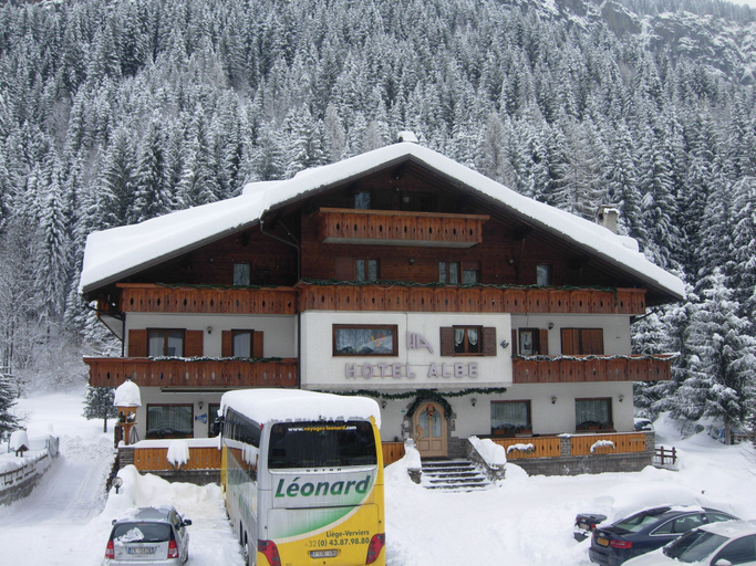 Exterior & Views 2, Hotel Albe, Belluno
