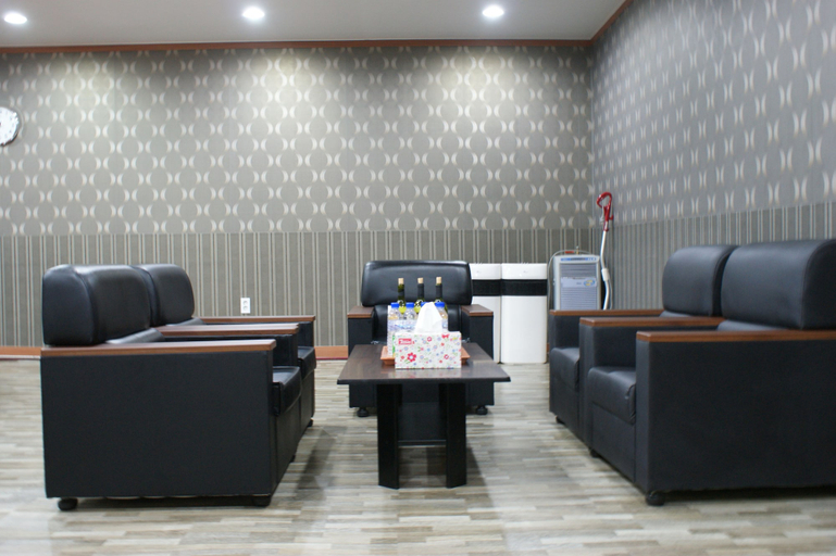 Others 2, Incheon Airport Hotel, Jung