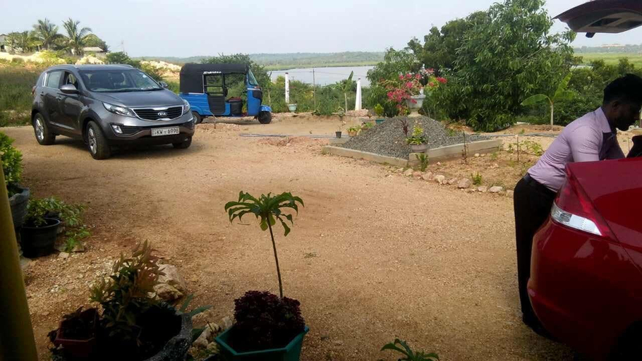 Others 5, Sunntop Cabana, Trincomalee Town and Gravets