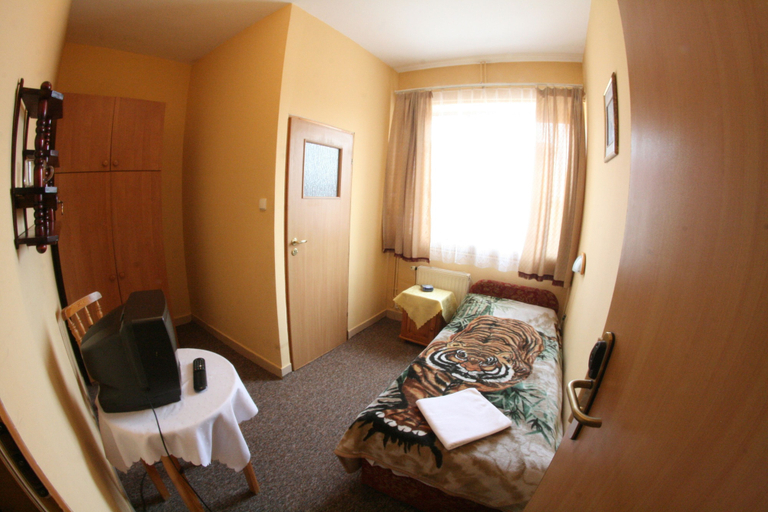 Bedroom 3, Hotel Daisy Budget, Kraków City