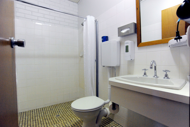 Bathroom 4, Comfort Inn Benalla, Benalla - Benalla