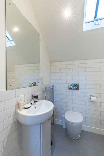 Bathroom 4, 71 Micklegate - Trinity Cottage, York