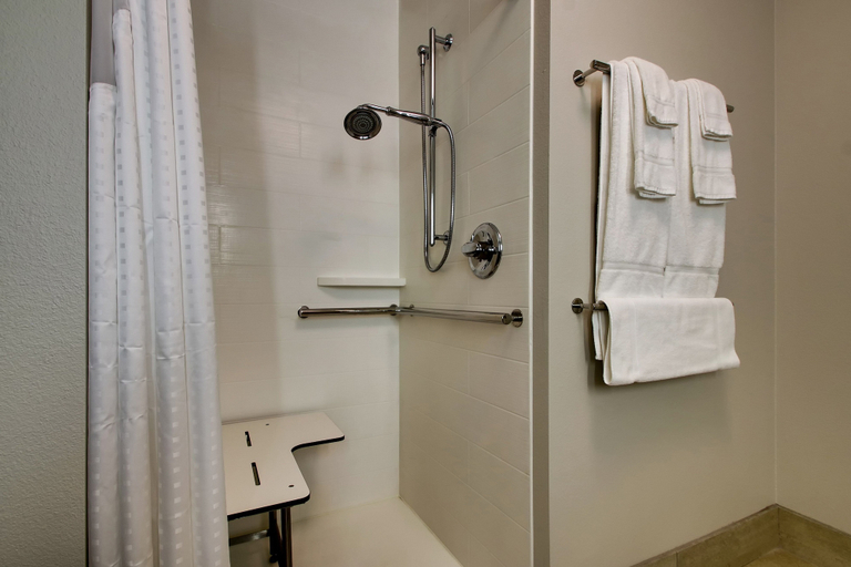 Bathroom 5, Holiday Inn Express & Suites MOUNT VERNON, Jefferson