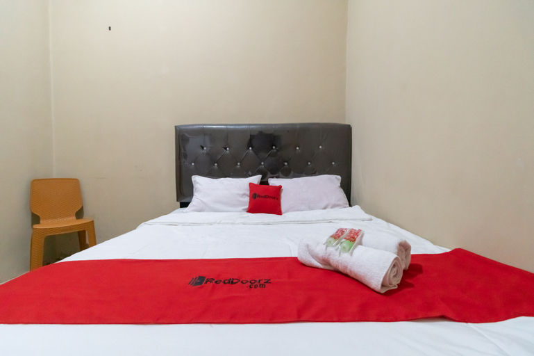 RedDoorz near Palembang Trade Center 4, Palembang