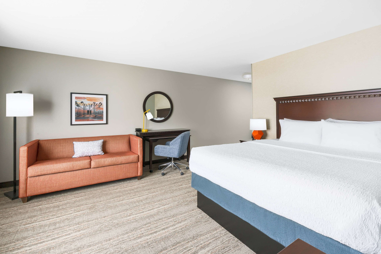 Bedroom 2, Hampton Inn & Suites Thousand Oaks, CA, Ventura