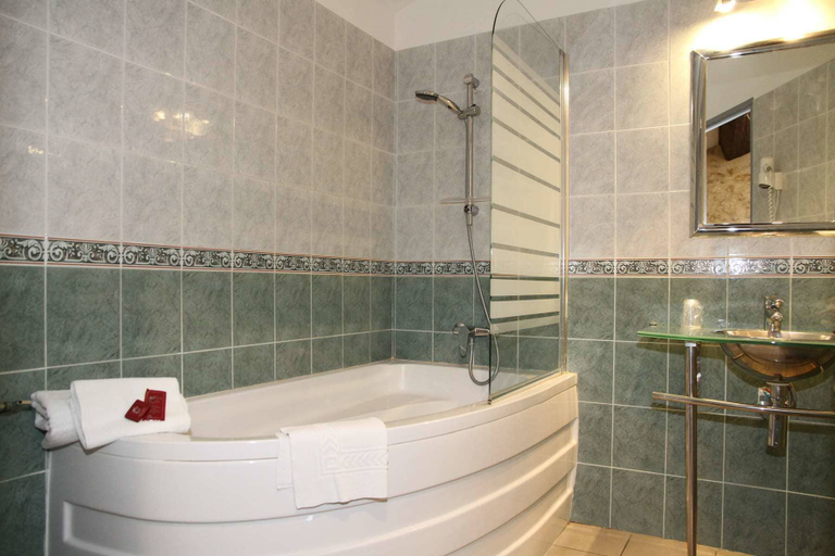 Bathroom 3, Hôtel Le Saint Germain, Hérault