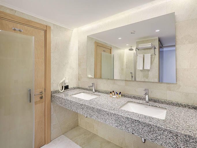 Bathroom 5, Pırıl Hotel Thermal & Beauty SPA, Çeşme