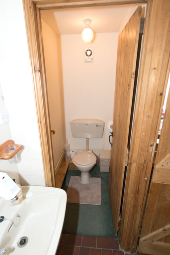 Bathroom 3, Beachborough Park, Kent