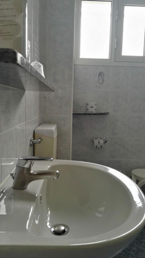 Bathroom 4, Residence La Carruba, Imperia