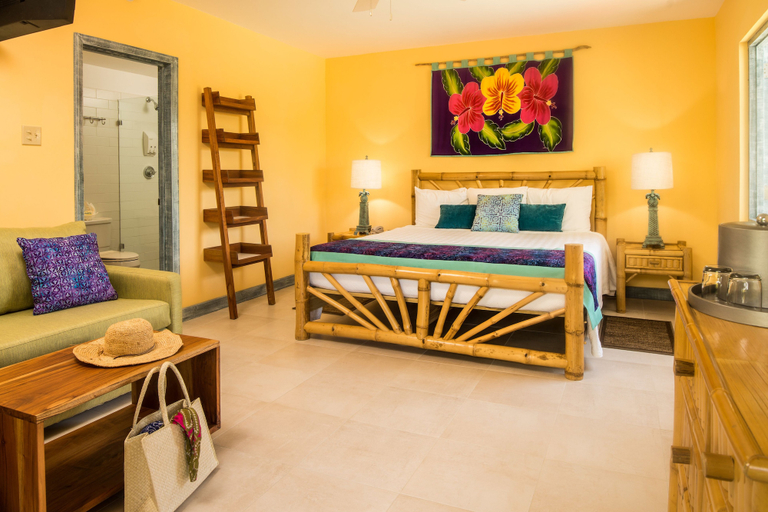 Bedroom 3, Country Country