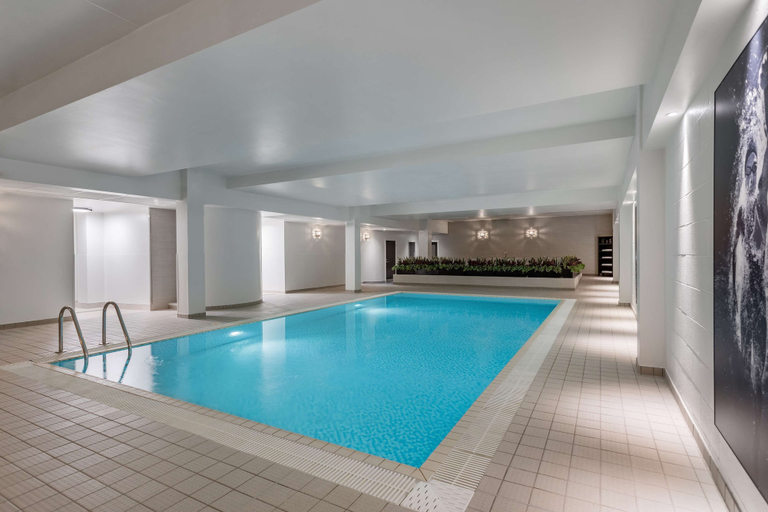 Sport & Beauty 2, Radisson Blu Hotel London Stansted Airport, Essex
