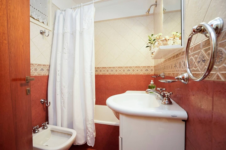 Bathroom 3, Beautiful Apartment in Plaza Mitre, Mar del Plata, General Pueyrredón
