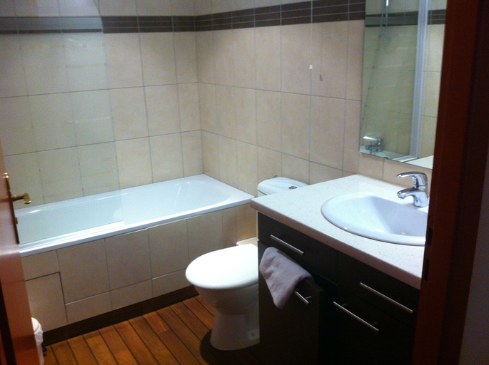 Bathroom 5, Residence Le Soleil, Hautes-Pyrénées