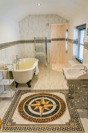 Bathroom 4, St Giles House Hotel, Norfolk