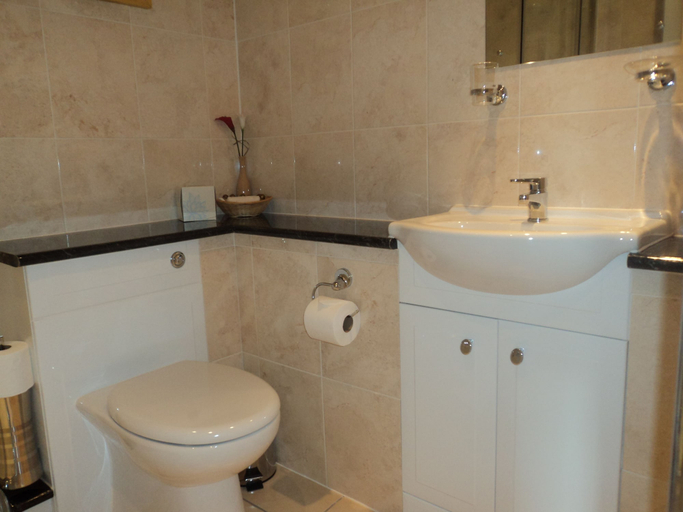 Bathroom 5, Edinburgh Regency Guest House, Edinburgh