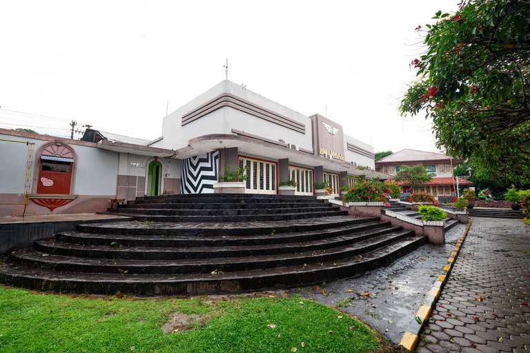 Exterior & Views 2, OYO Capital O 1808 New Bandungan Indah, Semarang