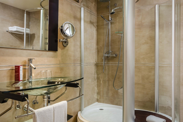 Bathroom 4, Exe Cunit Suites & Spa, Tarragona