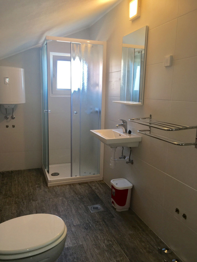 Bathroom 4, Apartments Suzana, Novalja