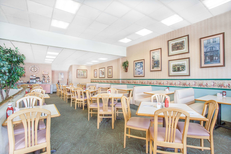 Food & Drinks 5, Howard Johnson by Wyndham Atlantic City, Atlantic