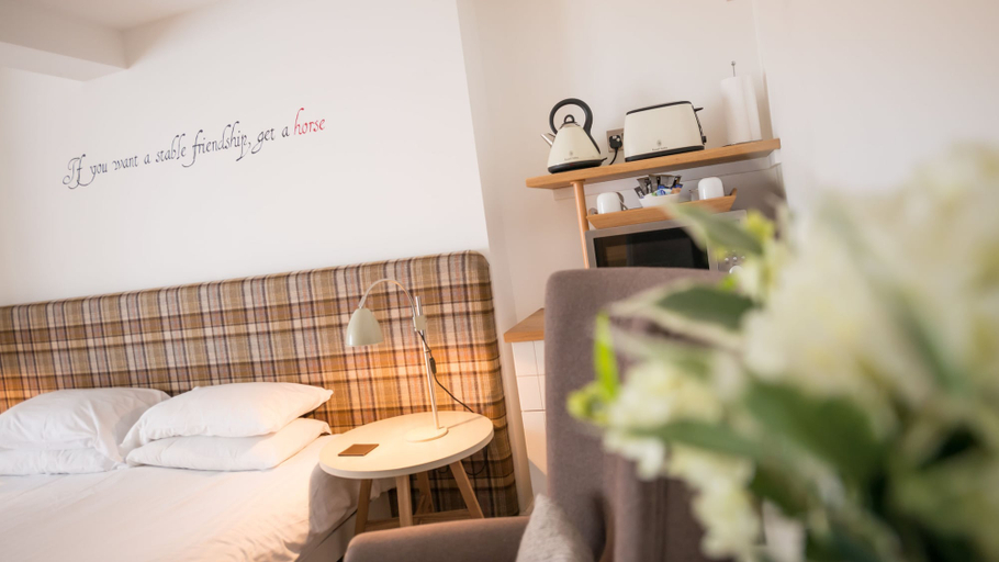 Bedroom 3, The Saddle and Stable Rooms, Cornwall