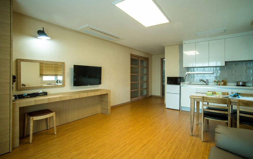 Others 3, Haerian Hotel, Seogwipo