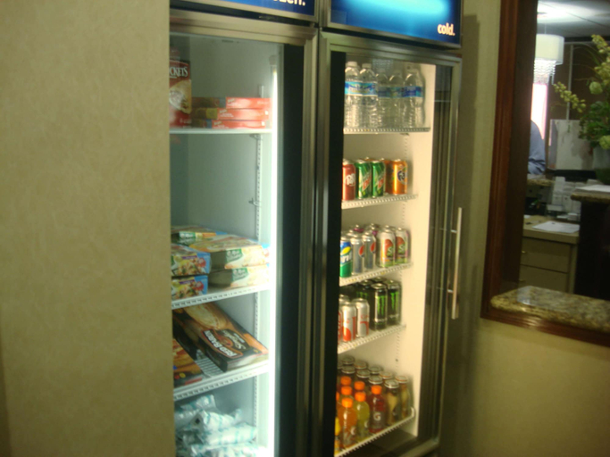 Food & Drinks 5, Hampton Inn Atlanta Fairburn, Fulton