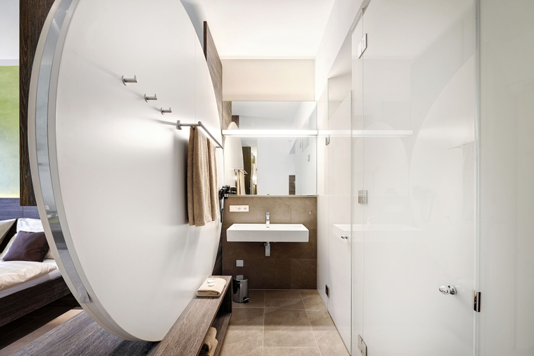 Bathroom 4, eee Hotel MARCHTRENK, Wels Land