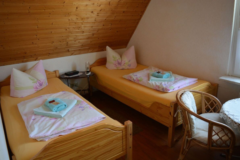 Bedroom 4, Gaststätte Zum Fährmann, Anhalt-Bitterfeld
