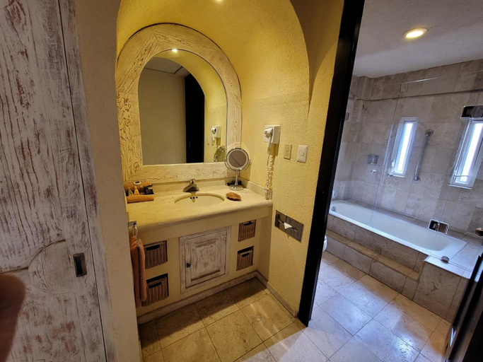Bathroom 3, Quinta las Alondras Hotel and Spa, Guanajuato