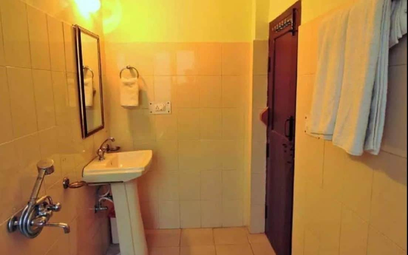 Bathroom, Sahaj Hotel, Almora