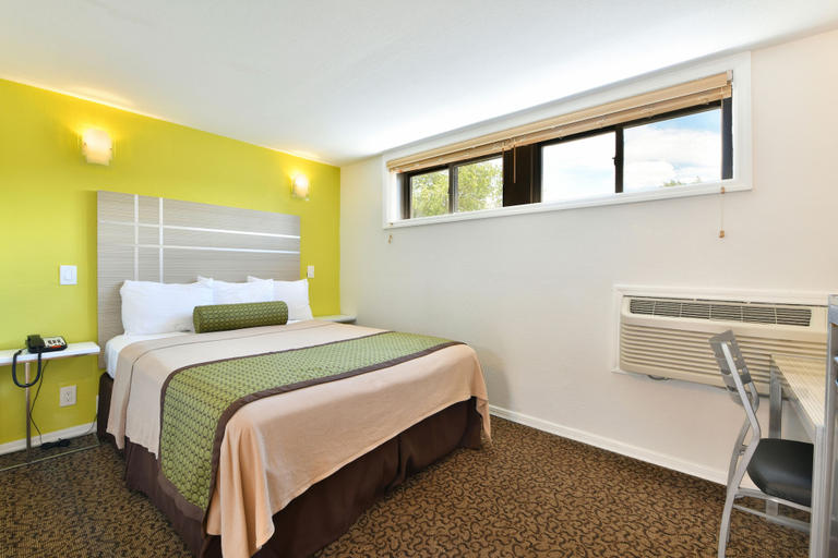 Bedroom 3, Inn at Jericho, Nassau