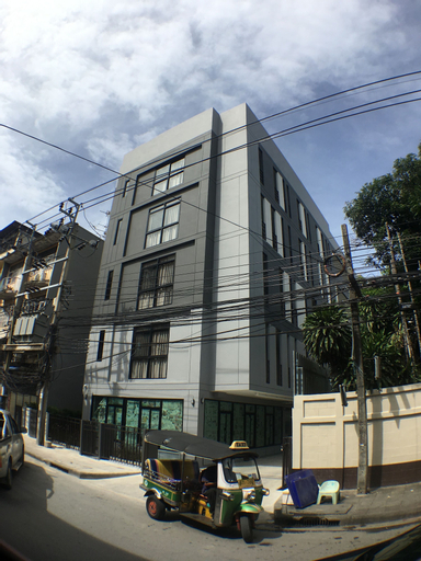 28 Place, Phasi Charoen