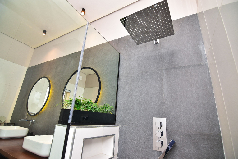 Bathroom 4, Atelier Boutique Hotel, Bwari