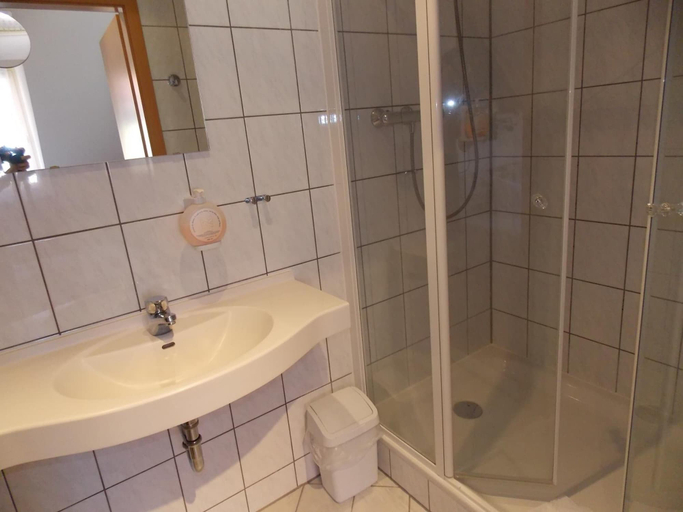 Bathroom 5, Gasthof und Landhotel Zur Ausspanne, Meißen