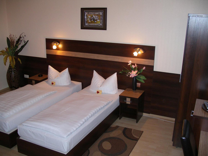 Bedroom 5, Hotel Elbe, Frankfurt am Main