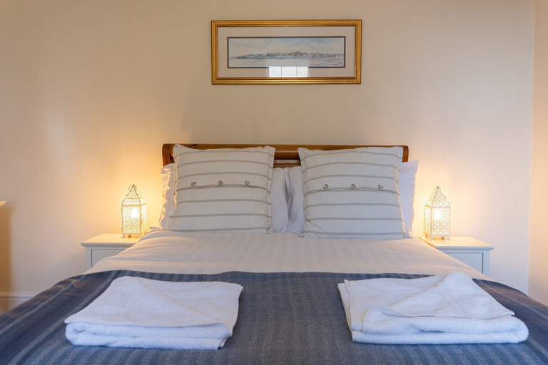 Bedroom 2, Crail Farm House Perfect for TheCowShed, Fife