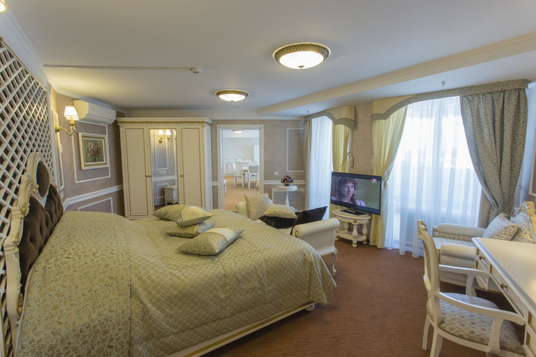 Bedroom 3, Belarus Hotel, Minsk