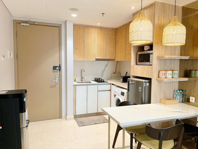 Dining Room 11