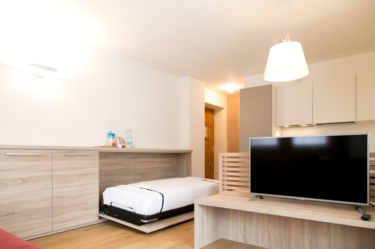 Bedroom 2, Mirtillo Blu Family Apartment, Vercelli