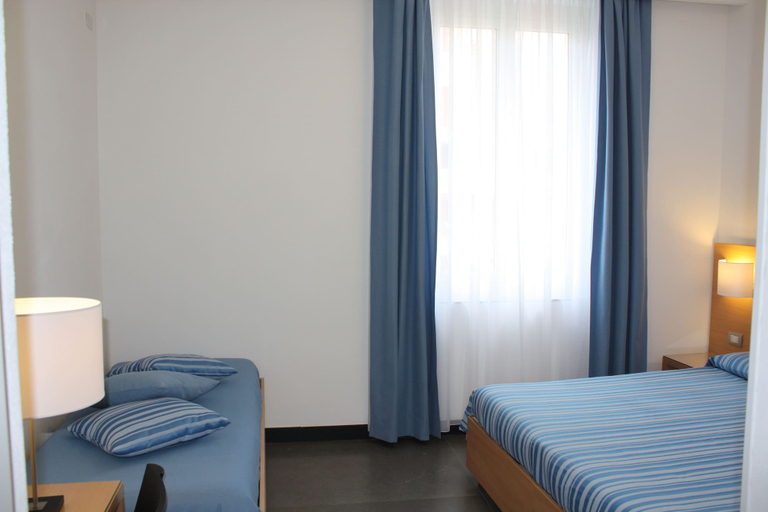 Bedroom 4, Hotel Genova, Genova