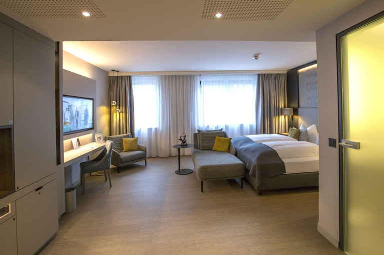 Bedroom 12