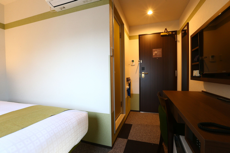 Bedroom 25