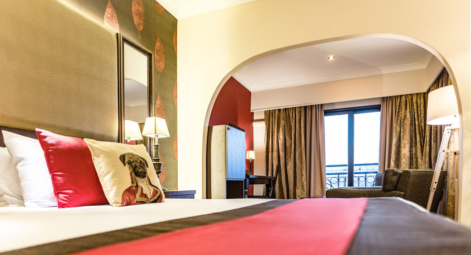 Bedroom 3, AX The Victoria Hotel
