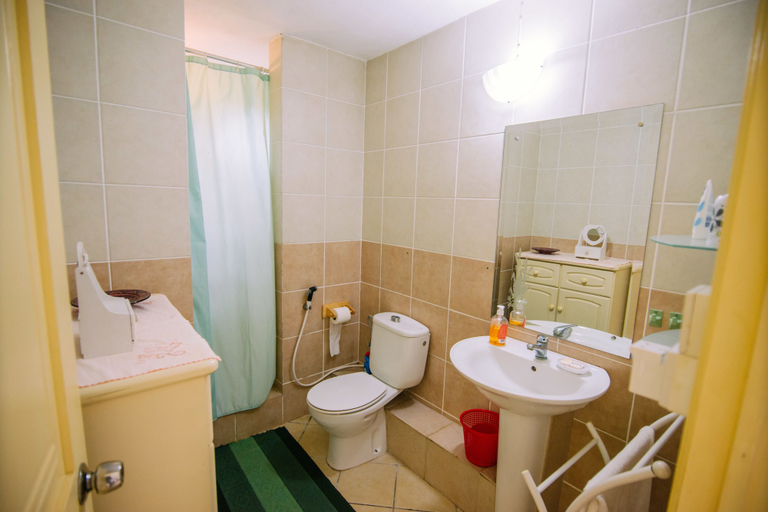 Bathroom 4, Villa Radani, Flacq