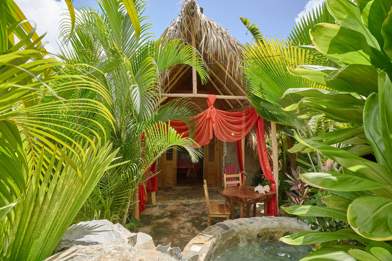 Exterior & Views 2, CHALET TROPICAL Hotel & Pool Bar Restaurant, Santa Bárbara de Samaná