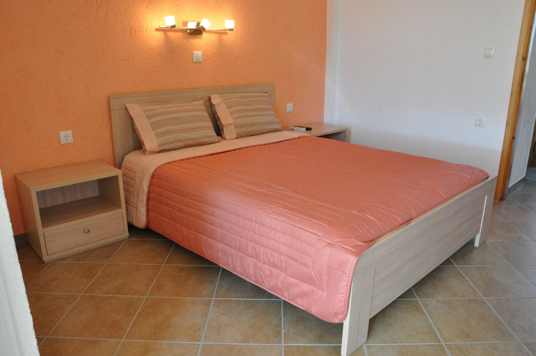 Bedroom 4, Villa Annilena, Central Greece